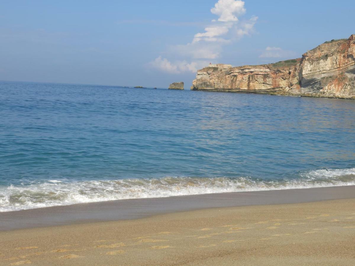 Serena Beach 2 Nazaré Buitenkant foto